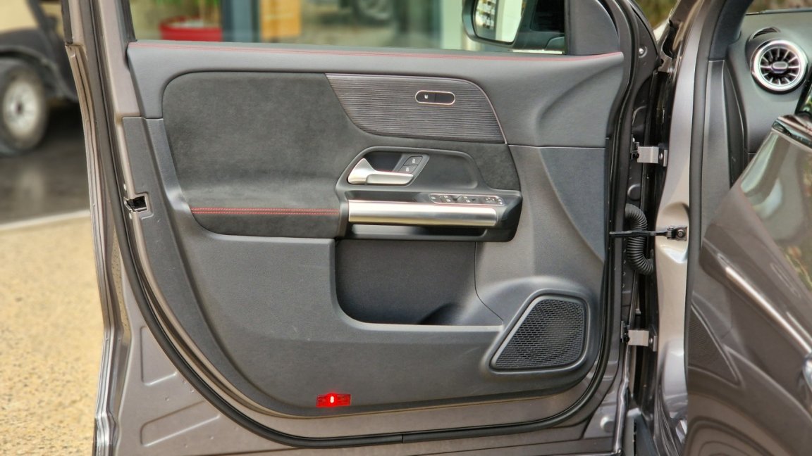 Mercedes Gla - Photo 28