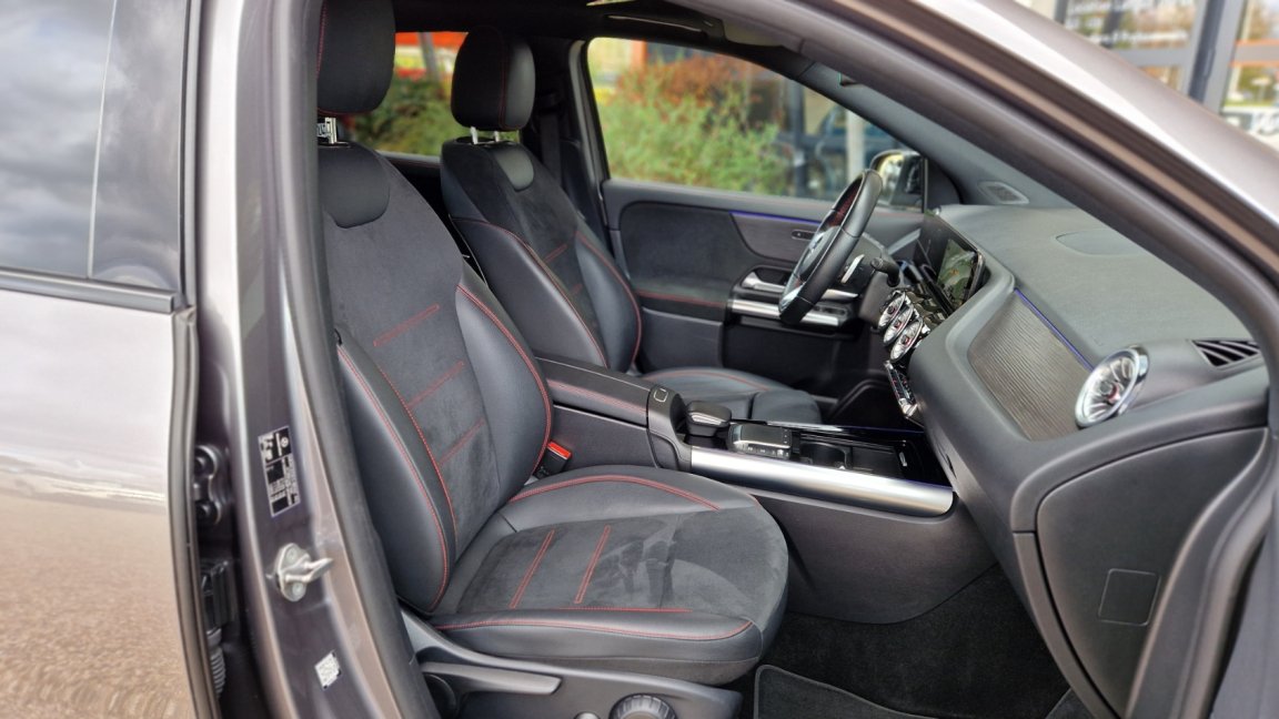 Mercedes Gla - Photo 30