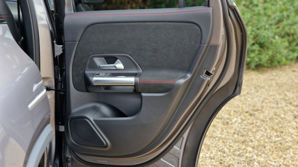 Mercedes Gla - Photo 40