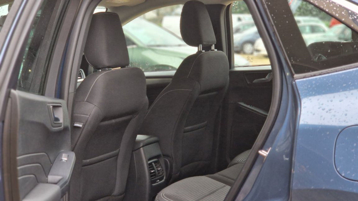 Ford Kuga - Photo 23