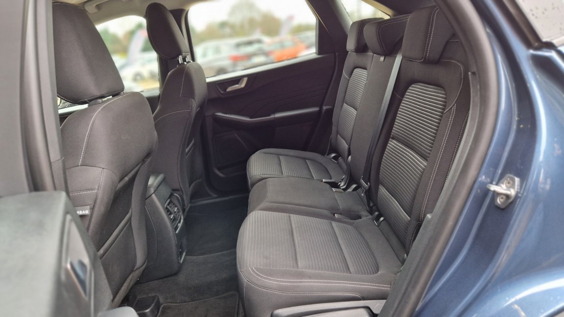Ford Kuga - Photo 24