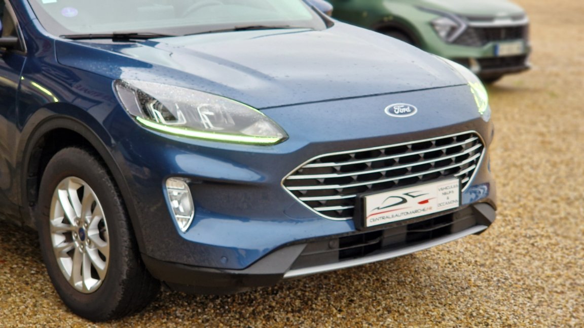 Ford Kuga - Photo 4