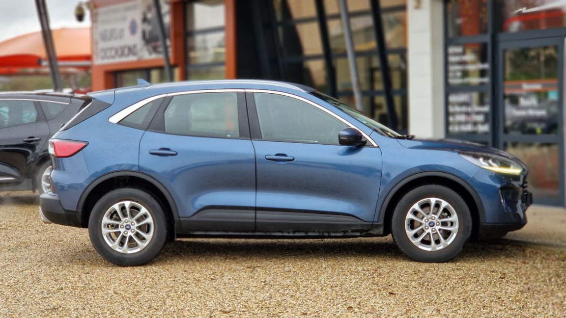 Ford Kuga - Photo 10
