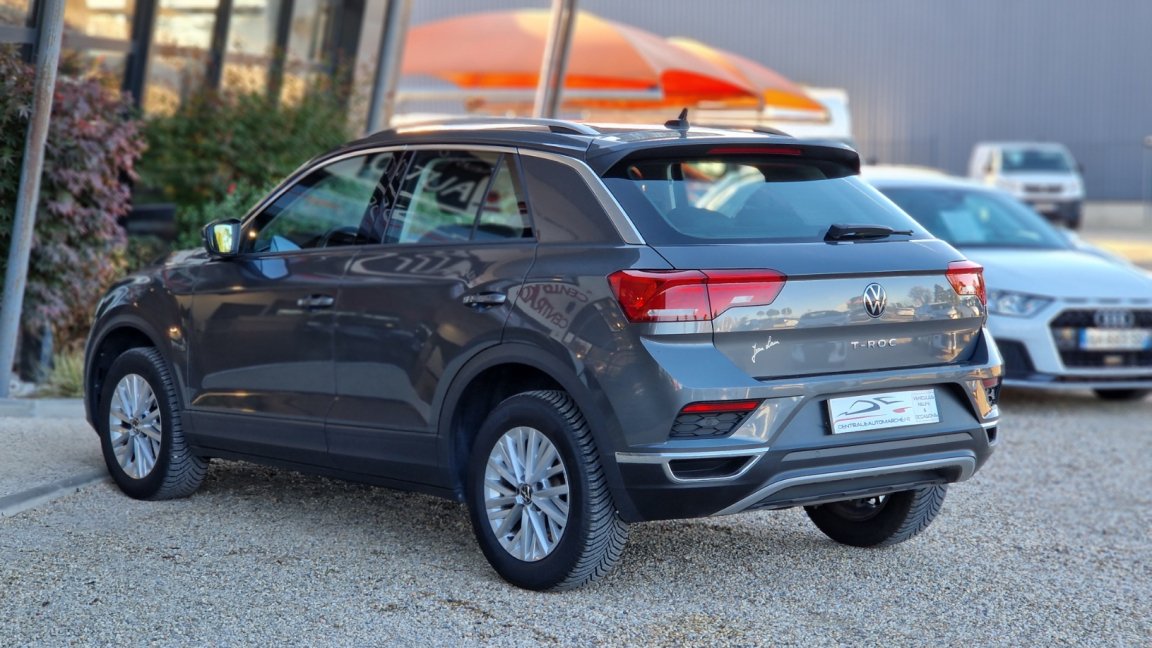 Volkswagen T-Roc - Photo 26
