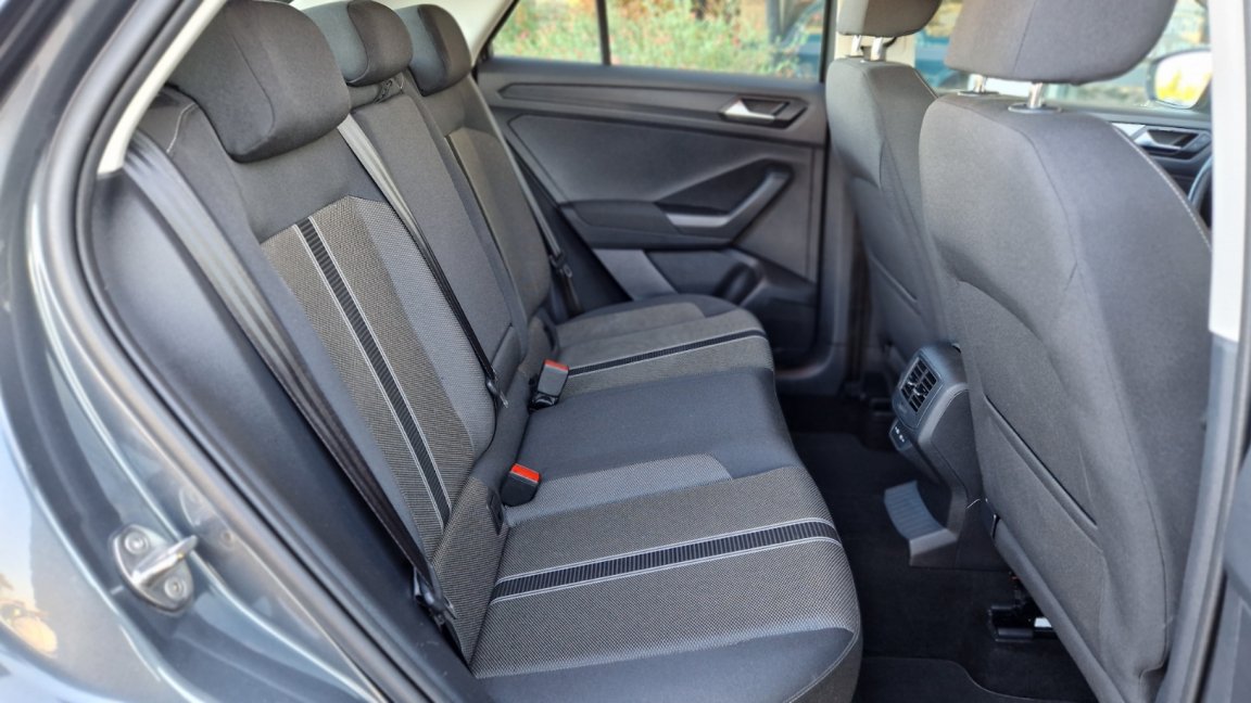 Volkswagen T-Roc - Photo 28