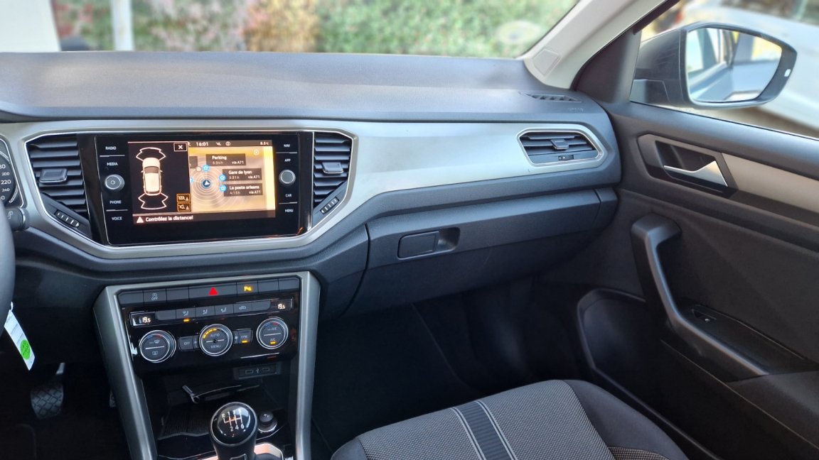 Volkswagen T-Roc - Photo 29