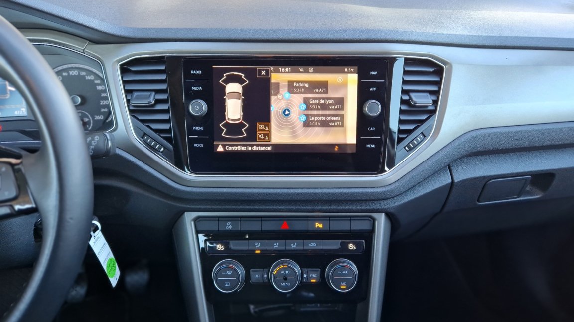 Volkswagen T-Roc - Photo 33