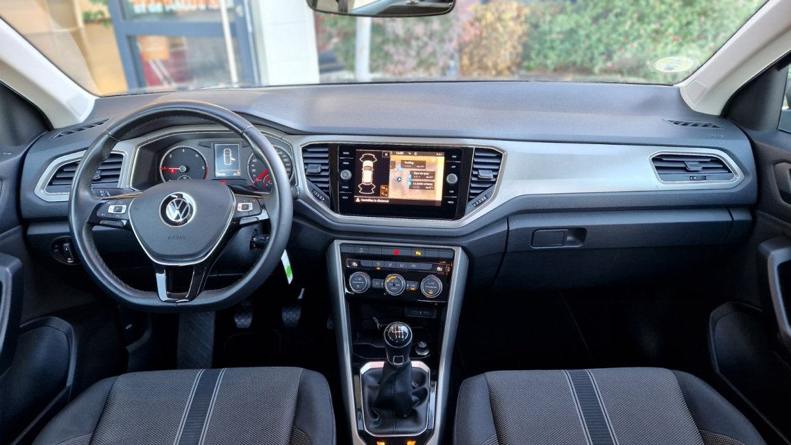 Volkswagen T-Roc - Photo 35