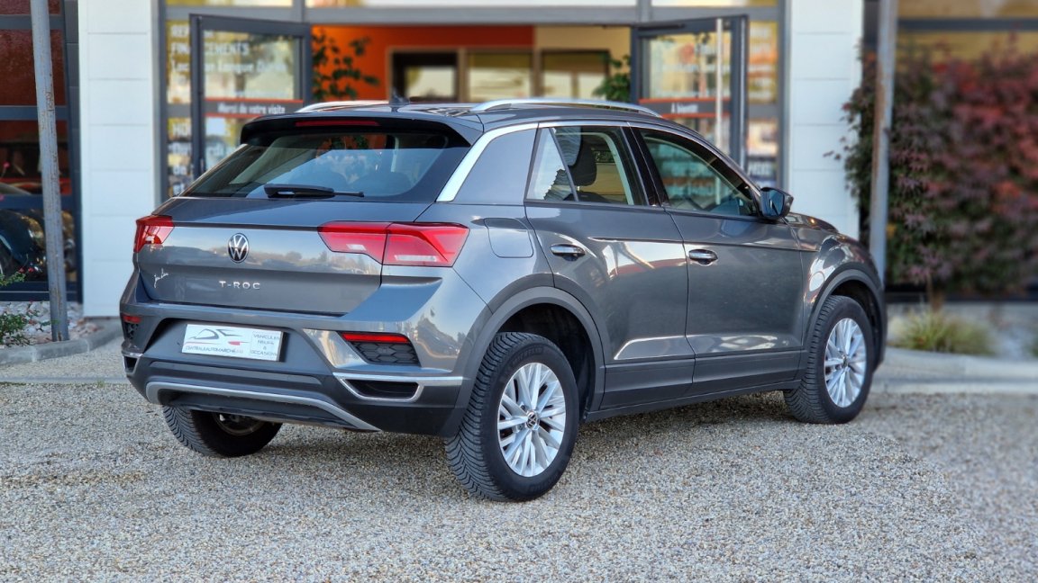 Volkswagen T-Roc - Photo 9
