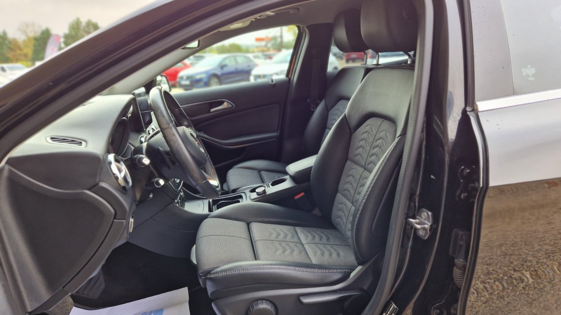 Mercedes Classe GLA - Photo 14