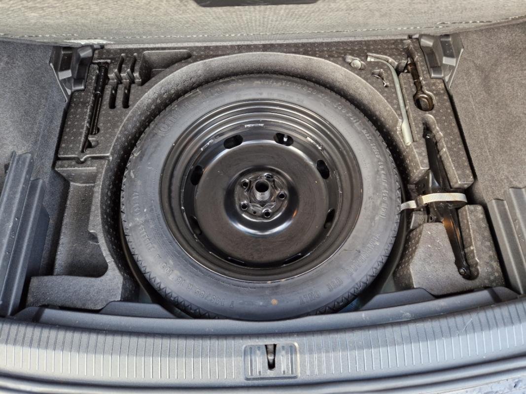 Volkswagen Tiguan - Photo 18