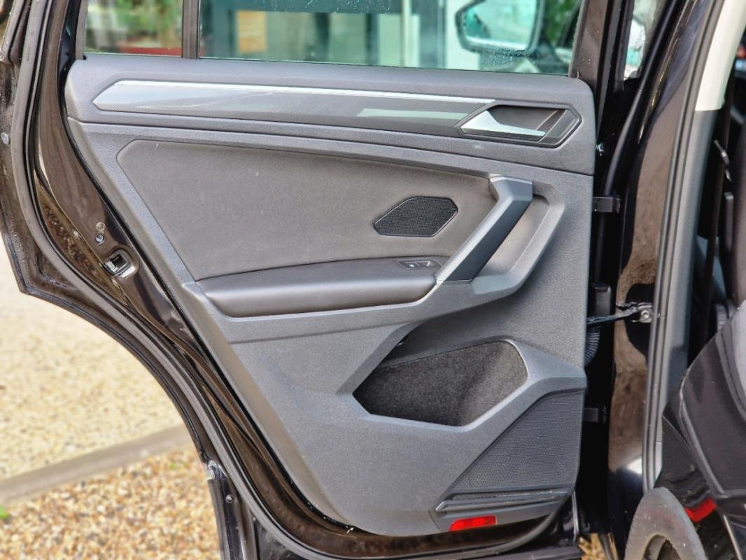 Volkswagen Tiguan - Photo 23