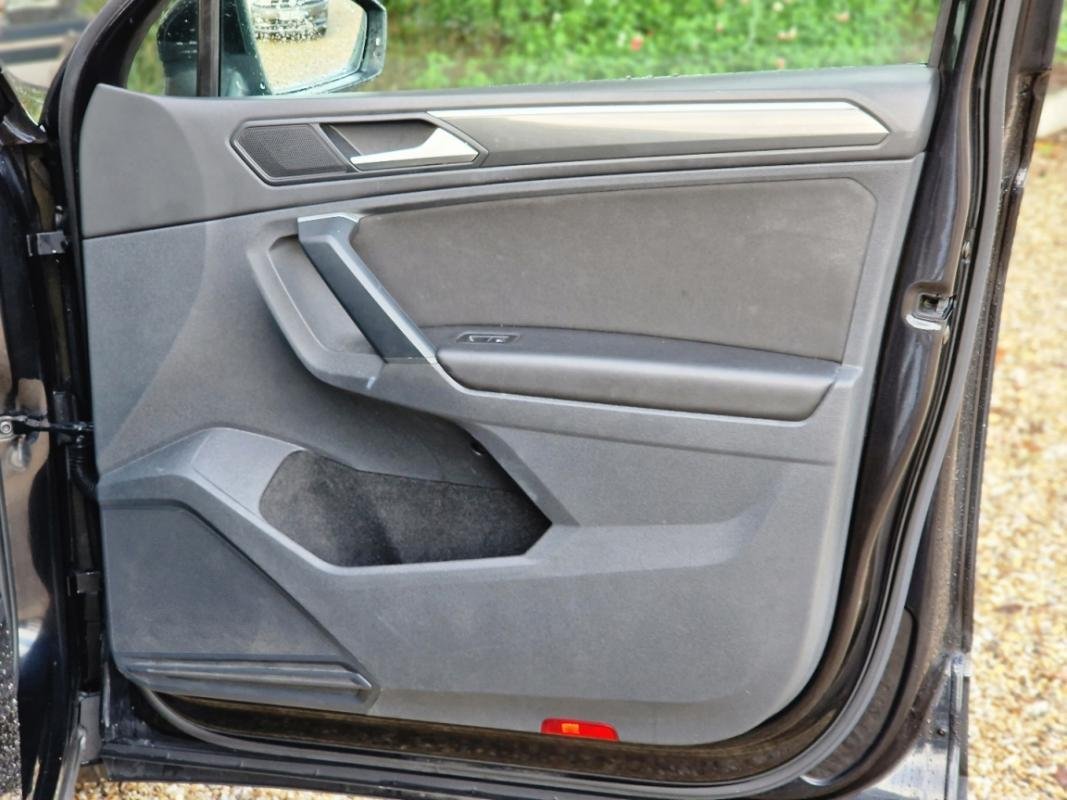 Volkswagen Tiguan - Photo 30