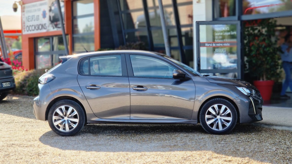 Peugeot 208 - Photo 12