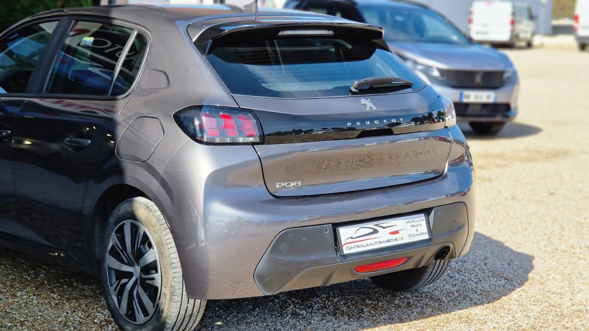 Peugeot 208 - Photo 13