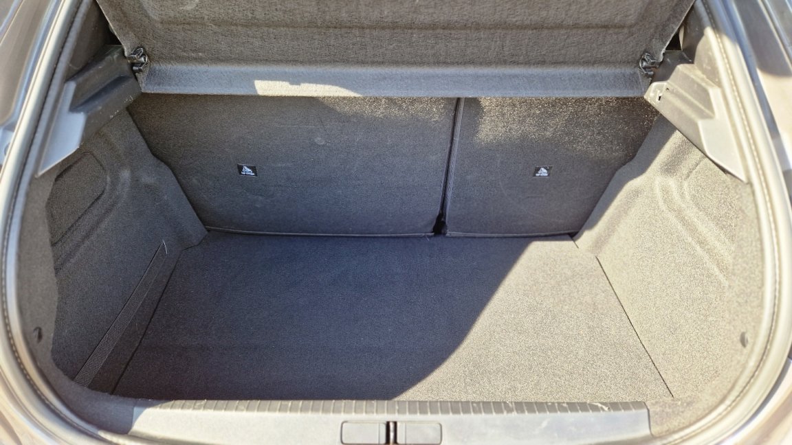 Peugeot 208 - Photo 17