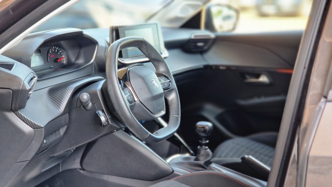 Peugeot 208 - Photo 23
