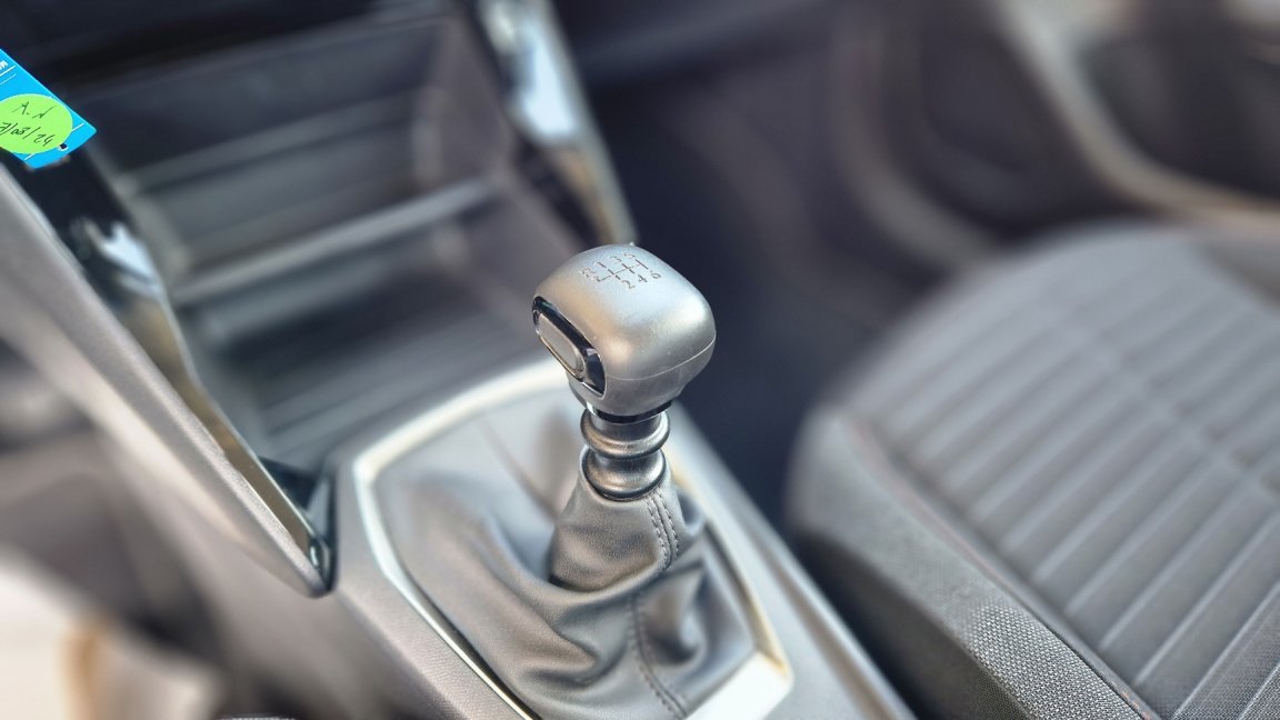 Peugeot 208 - Photo 25