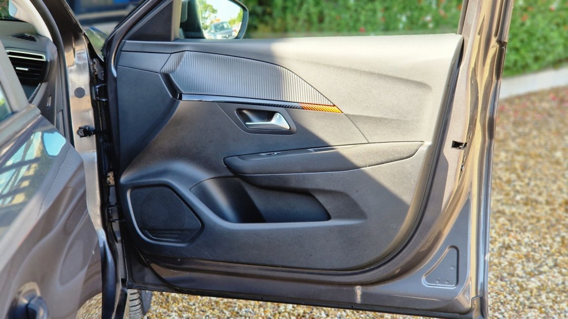 Peugeot 208 - Photo 26