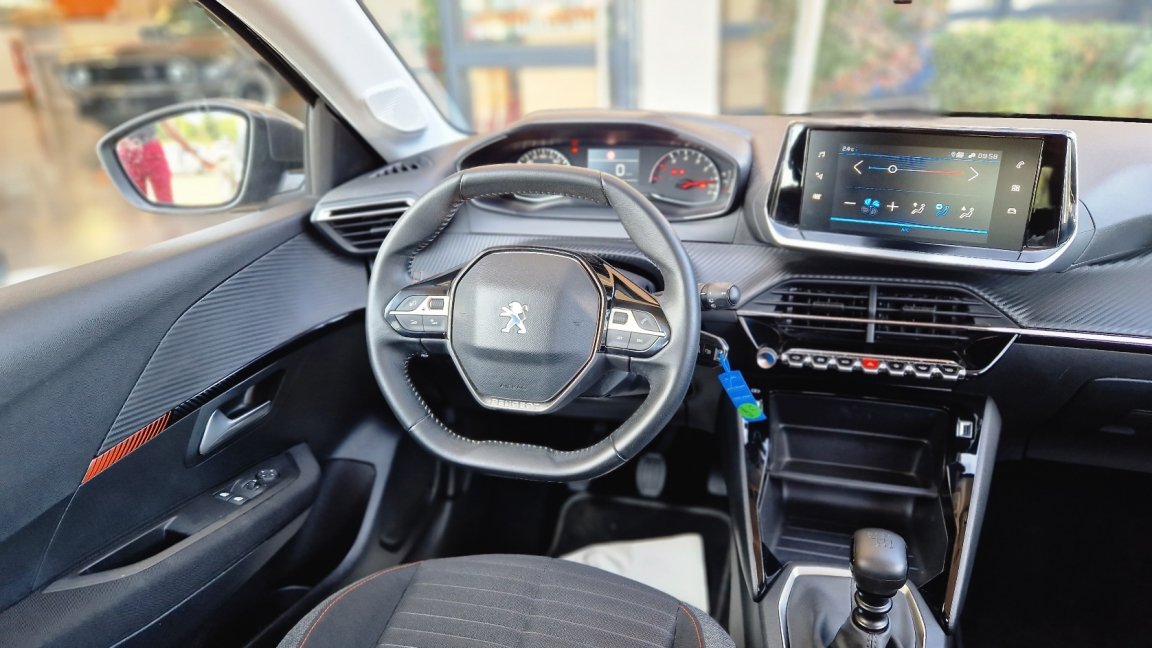 Peugeot 208 - Photo 30