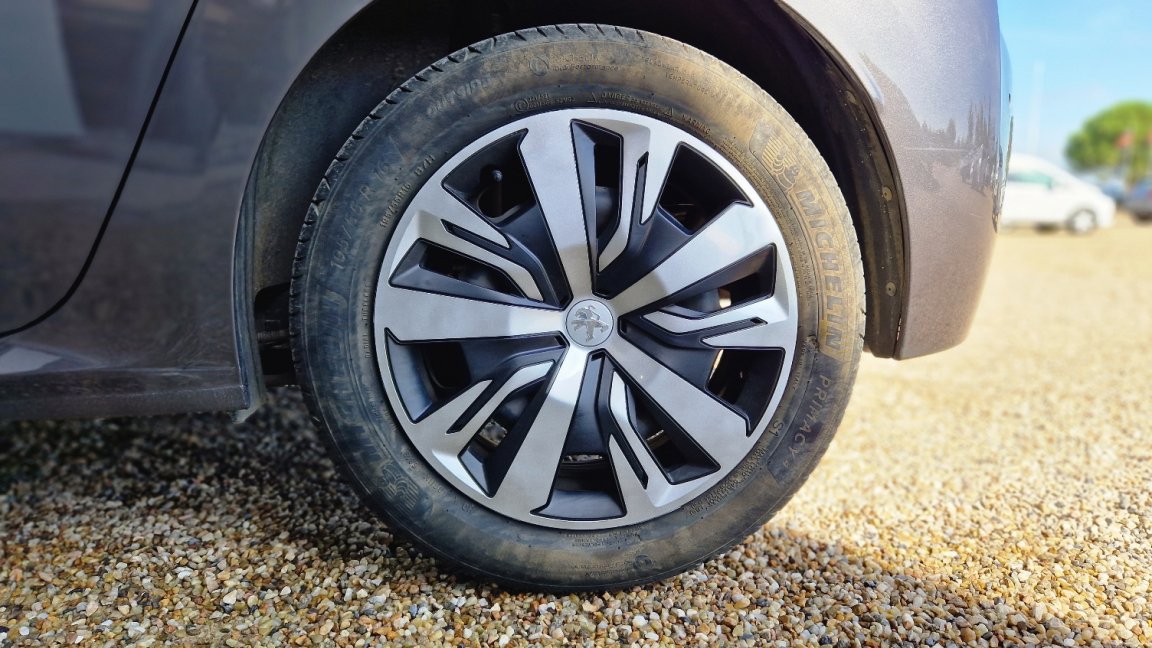 Peugeot 208 - Photo 48