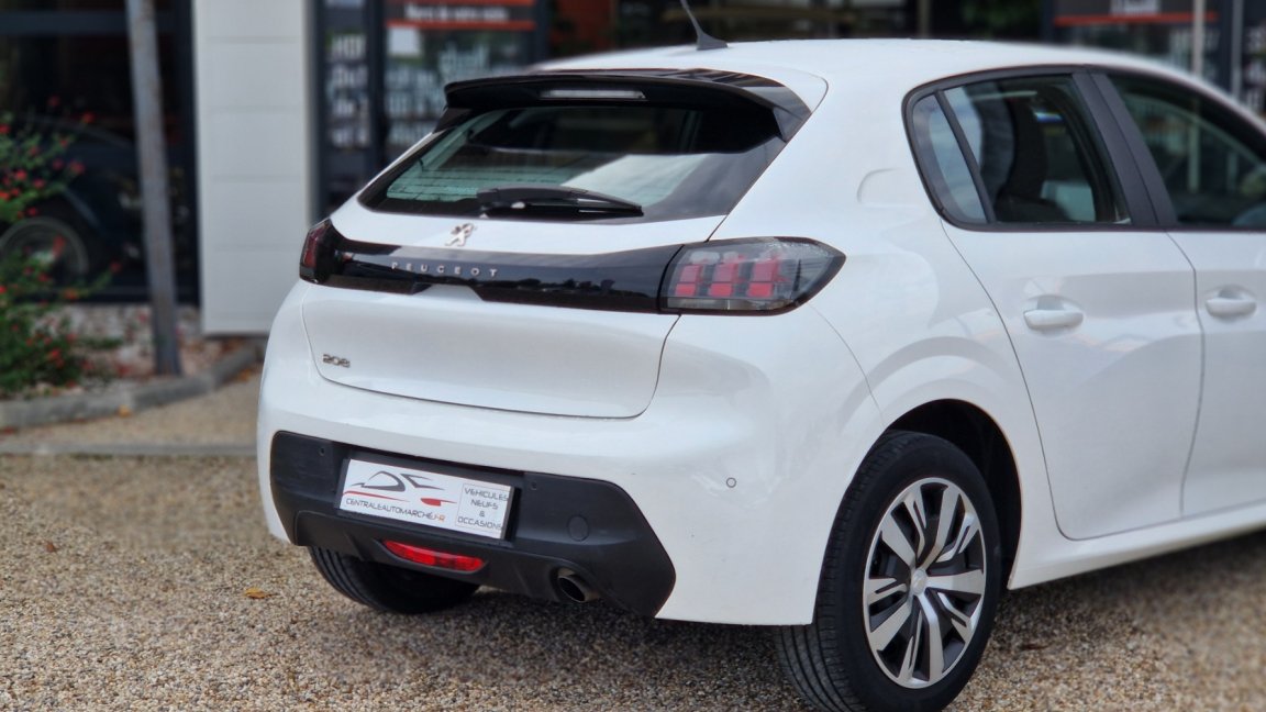 Peugeot 208 - Photo 13