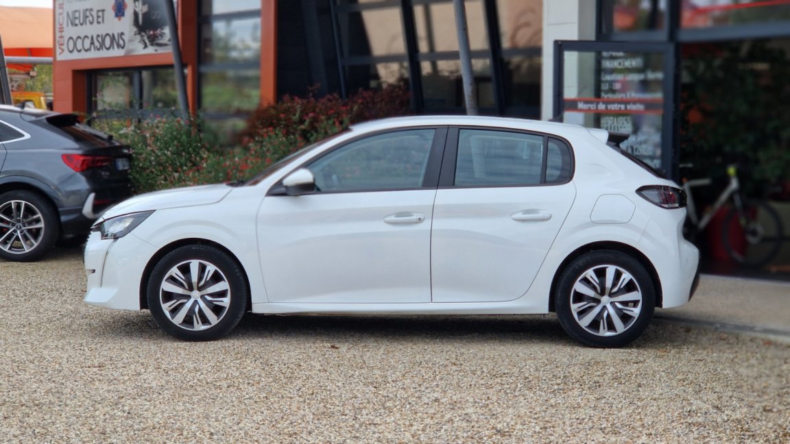 Peugeot 208 - Photo 2