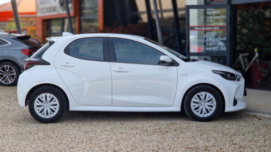 Toyota Yaris - Photo 13