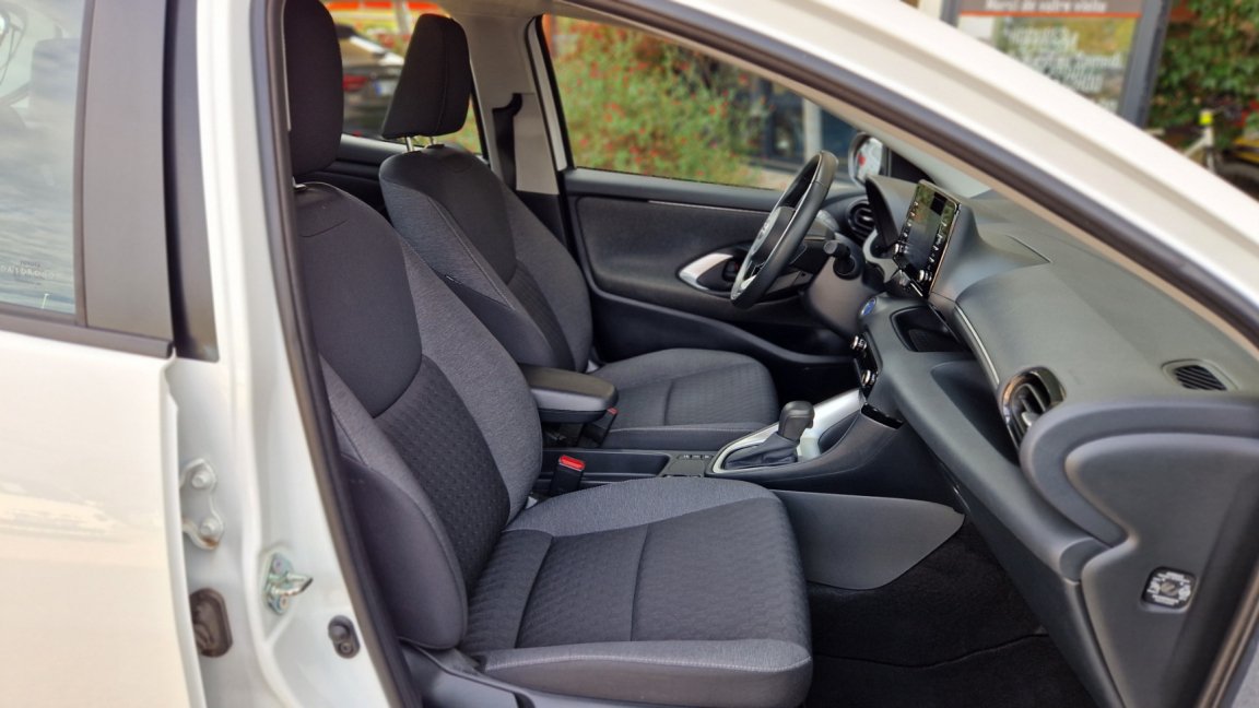 Toyota Yaris - Photo 19