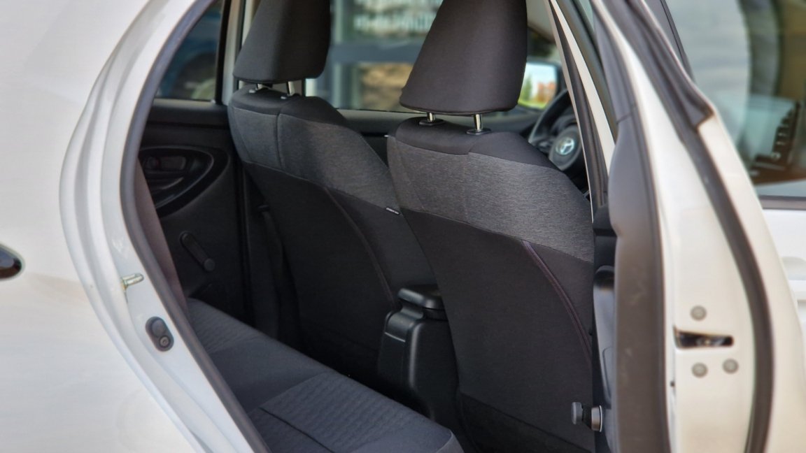 Toyota Yaris - Photo 23