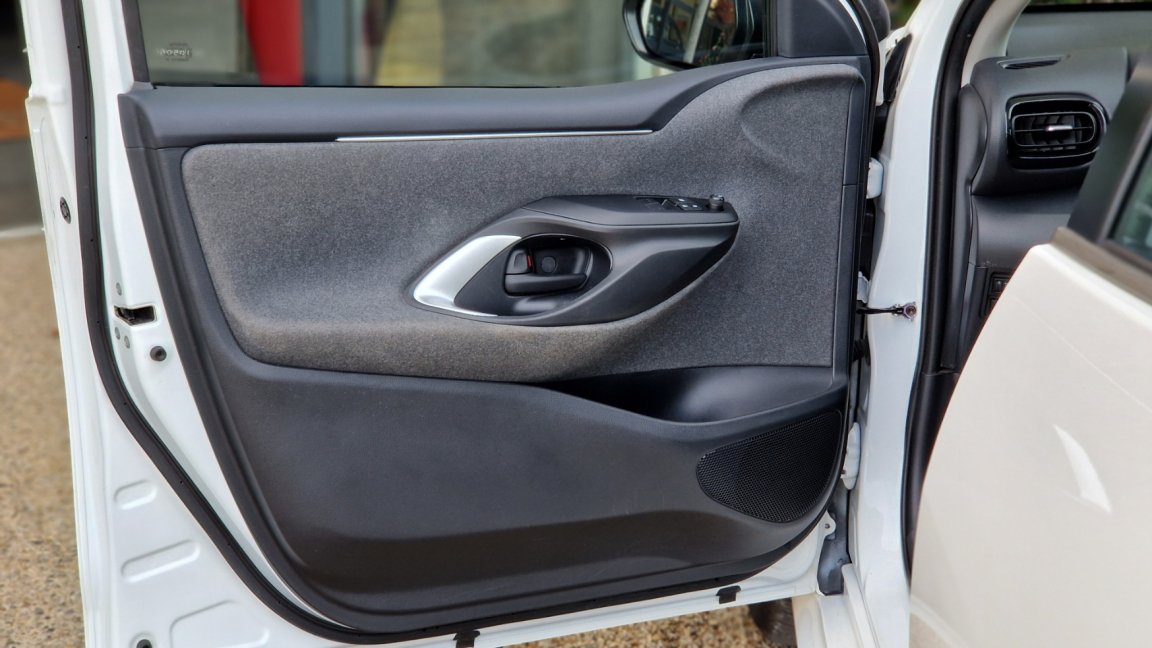 Toyota Yaris - Photo 39