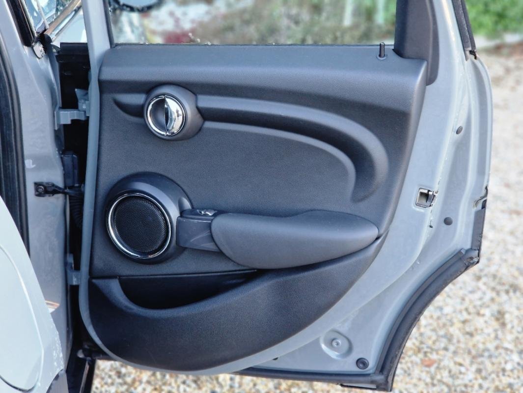 Mini Cooper - Photo 32