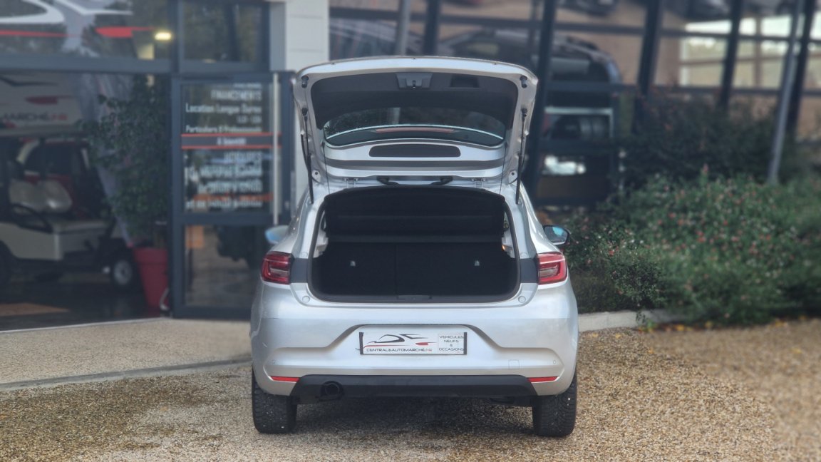 Renault Clio - Photo 18