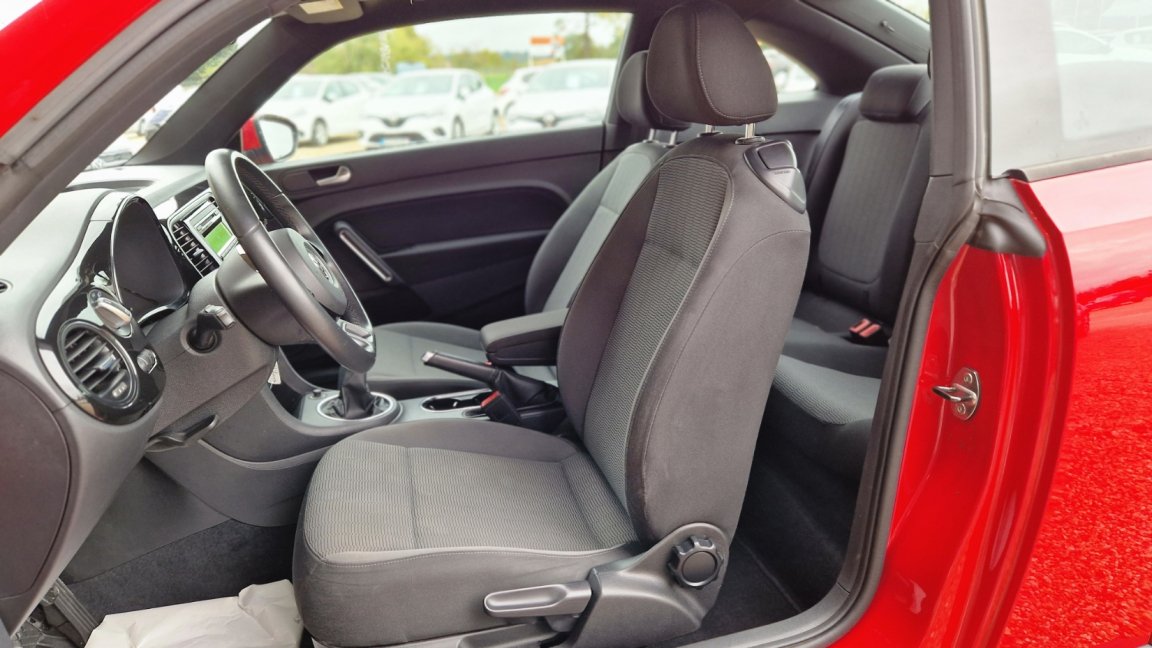 Volkswagen Beetle - Photo 22