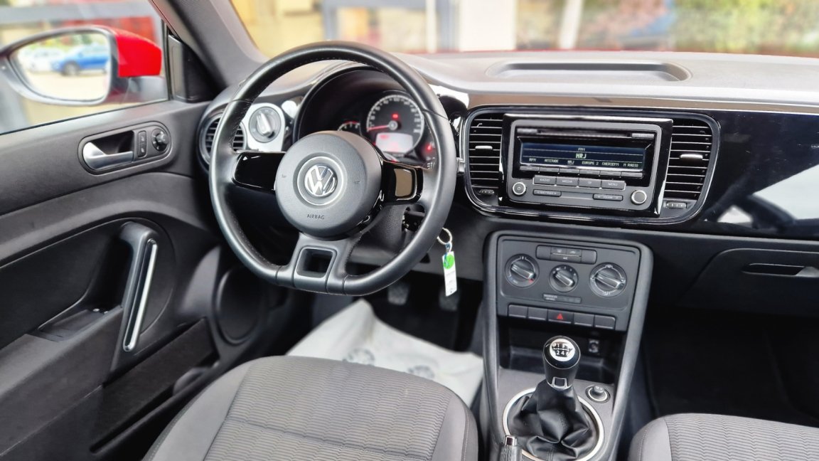 Volkswagen Beetle - Photo 36