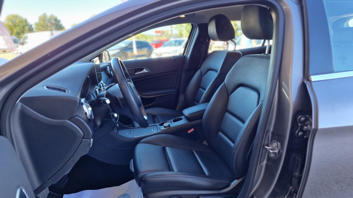 Mercedes Gla - Photo 18