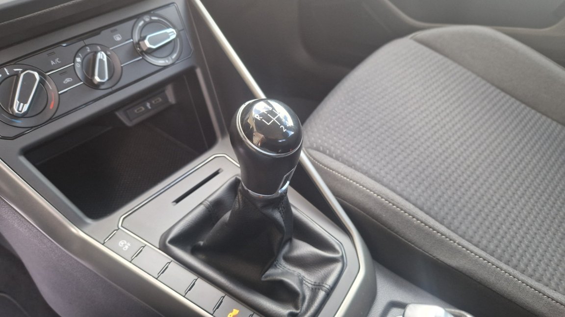 Volkswagen Polo - Photo 36