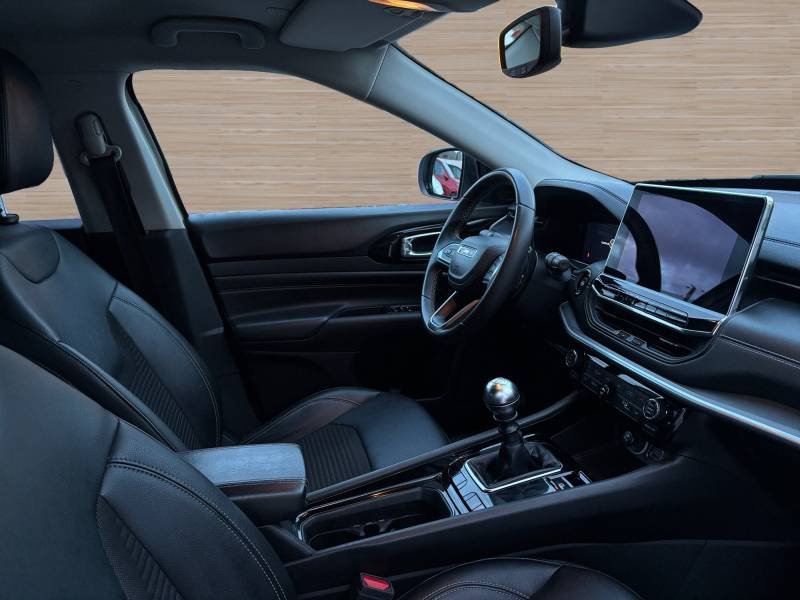 Jeep Compass - Photo 16