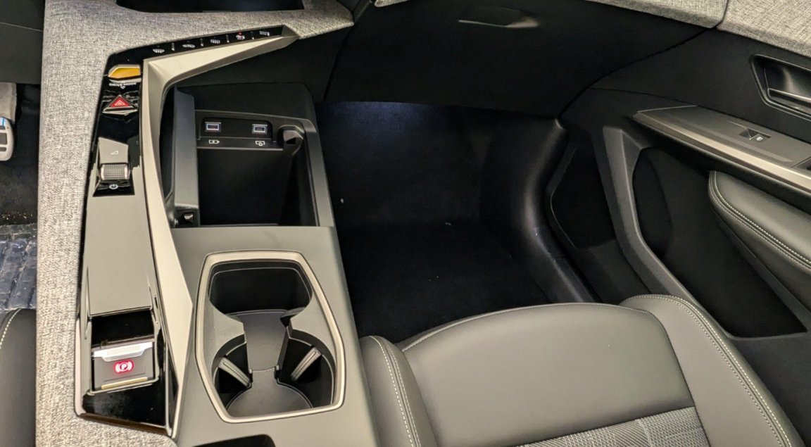 Peugeot 3008 - Photo 18