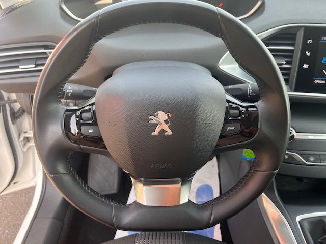 Peugeot 308 - Photo 17