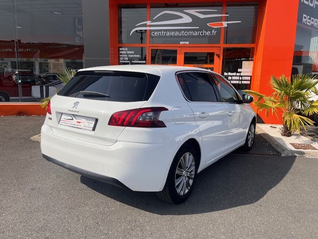 Peugeot 308 - Photo 2