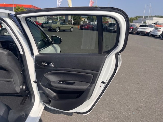 Peugeot 308 - Photo 22
