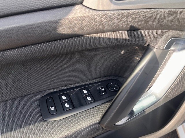 Peugeot 308 - Photo 30