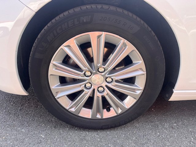 Peugeot 308 - Photo 4