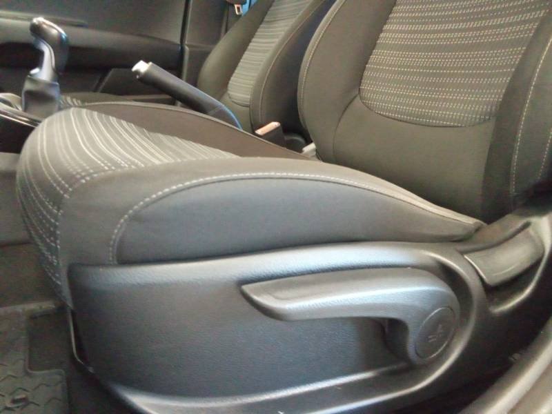 Kia Stonic - Photo 24