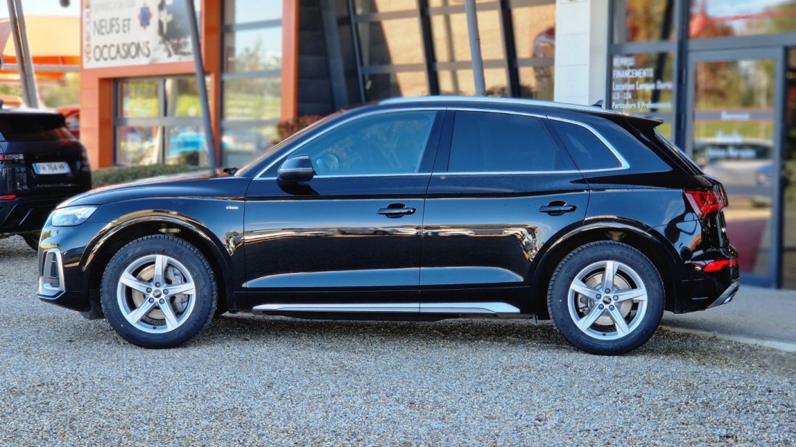 Audi Q5 - Photo 2