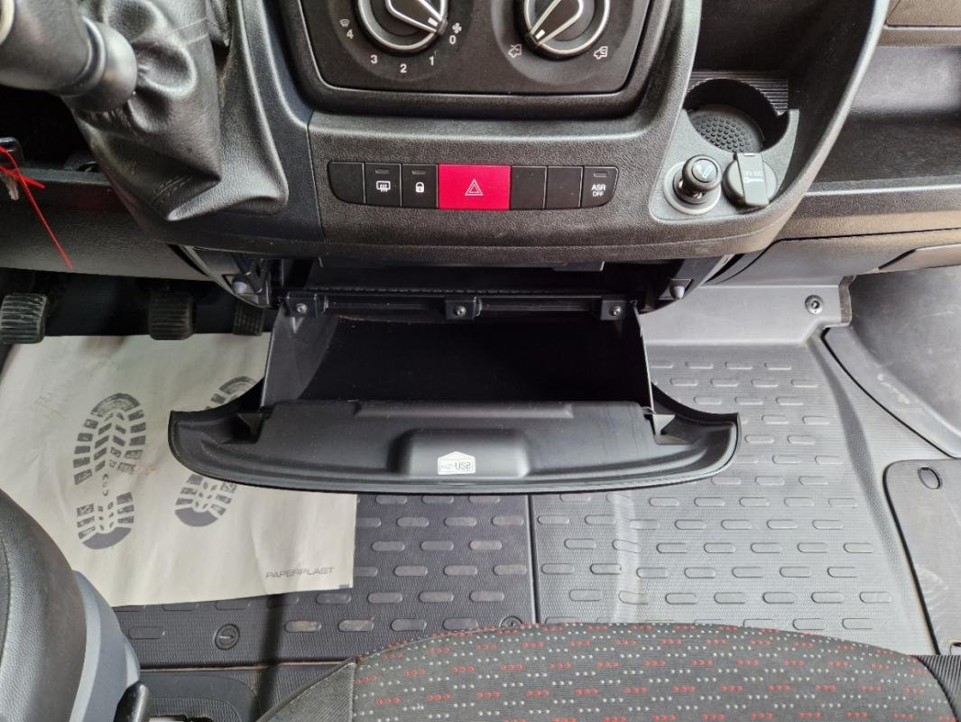 Citroën Jumper - Photo 23
