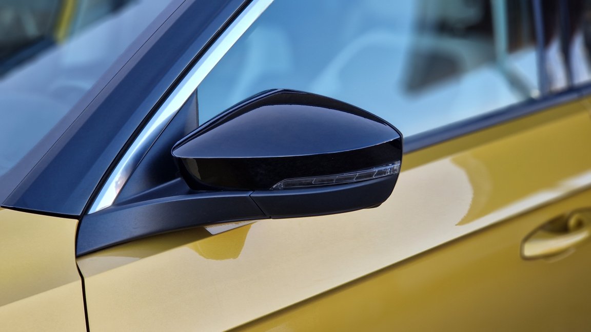 Volkswagen T-Roc - Photo 2