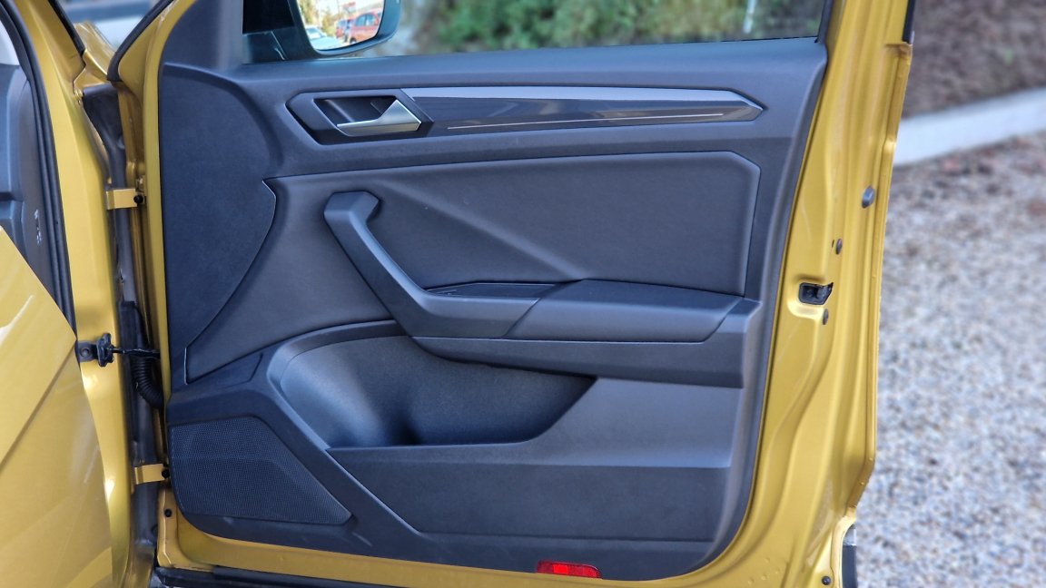 Volkswagen T-Roc - Photo 38