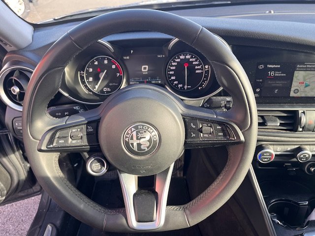 Alfa Romeo Giulia - Photo 11